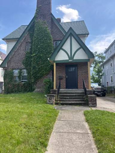 Main picture of 3434 Washington Blvd