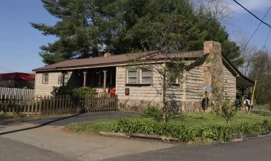 Main picture of 218 Harris St