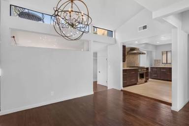 Main picture of 1727 Delaware Ave