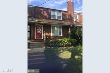 Main picture of 308 Comly Ave
