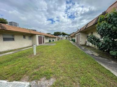 Main picture of 5323 NW 23rd St