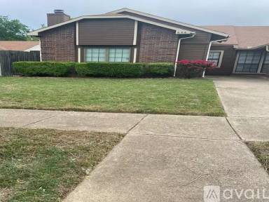 Main picture of 444 Dollins St