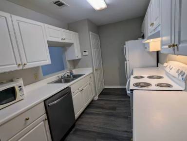 Main picture of 901 Tomahawk Ct