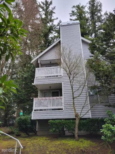 Main picture of 7601 Concord Ln NE