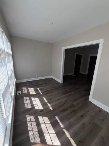 Main picture of 3502 Salem St
