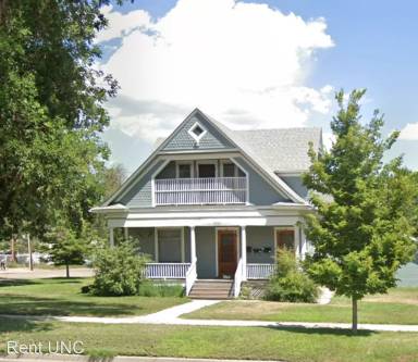 Main picture of 1902 8th St