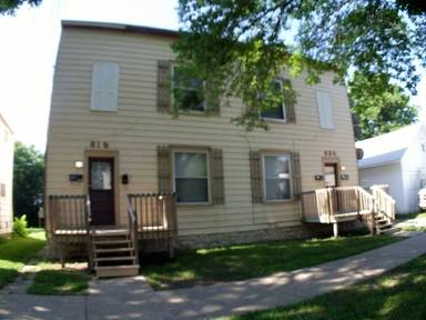 Main picture of 818 10th St NW