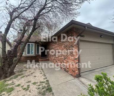 Main picture of 8605 W 15th St N