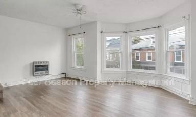 Main picture of 422 N Locust St