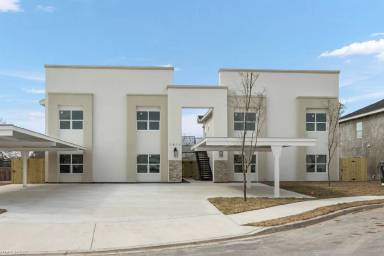 Main picture of 3813 N Mezcal Dr