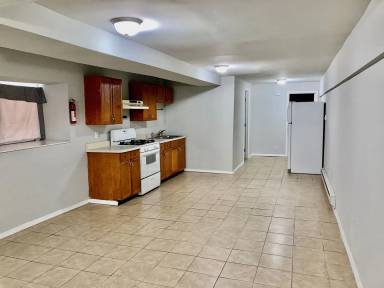 Main picture of 650 S 51st St