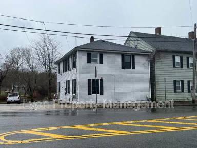 Main picture of 93 W Warwick Ave
