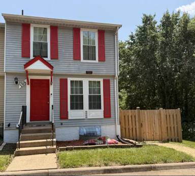 Main picture of 108 Essex St