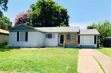 Main picture of 2332 N 41st St