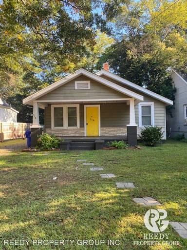 Main picture of 518 Perry Ave