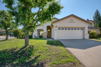 Main picture of 240 Raitt Ct