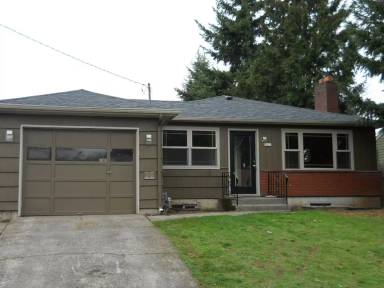 Main picture of 5625 N Denver Ave