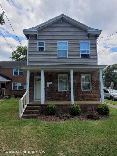 Main picture of 1359 W 40th St