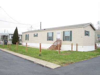 Main picture of 2500 Harrisburg Pike