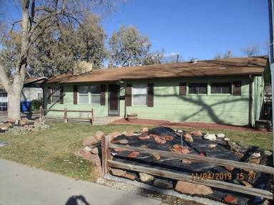 Main picture of 1612 S Douglas Ave