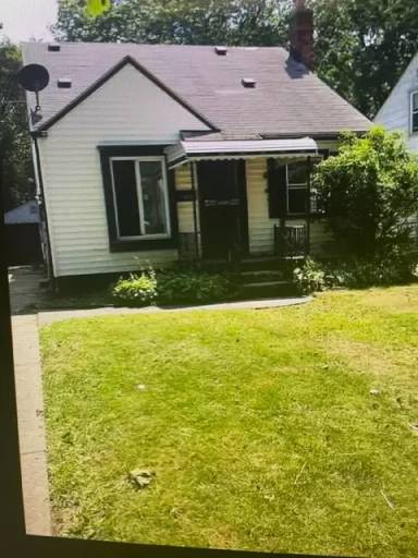 Main picture of 15674 Liberal St