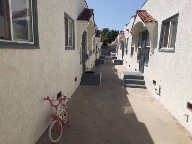 Main picture of 6309 Eastern Ave