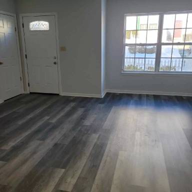 Main picture of 53 Royalty Cir