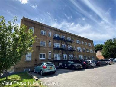Main picture of 189 Lake Ave