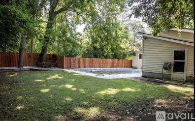 Main picture of 604 Rush Rd