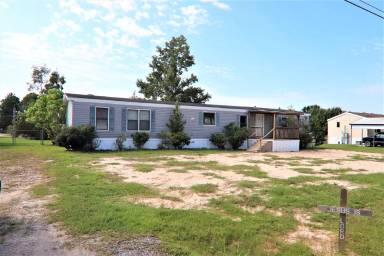 Main picture of 5675 Paradise Dr