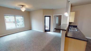 Main picture of 115 Crystal St