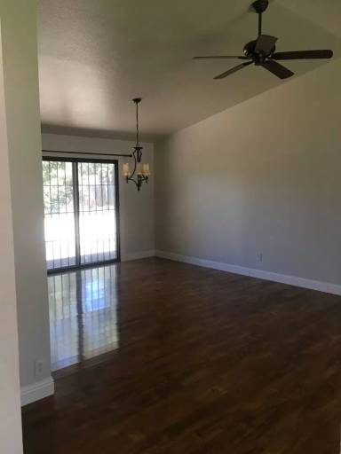 Main picture of 3410 Silverwood St