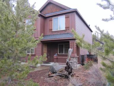 Main picture of 16583 Daisy Pl