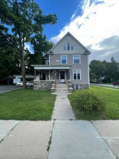 Main picture of 1121 Packard St