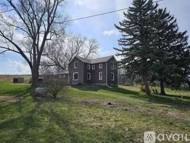 Main picture of 1046 E Hinchman Rd