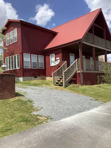 Main picture of 293 Arrowood Rd