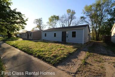 Main picture of 4228 W 20th Pl