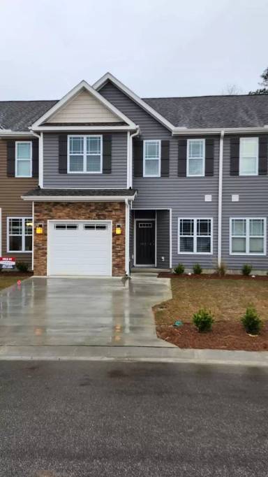 Main picture of 1815 Fox Den Way