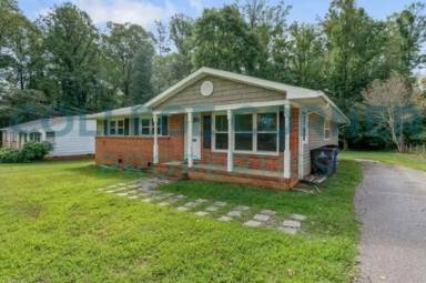 Main picture of 1212 Brookwood Dr
