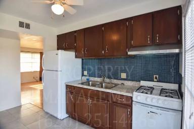 Main picture of 403 W 9th St