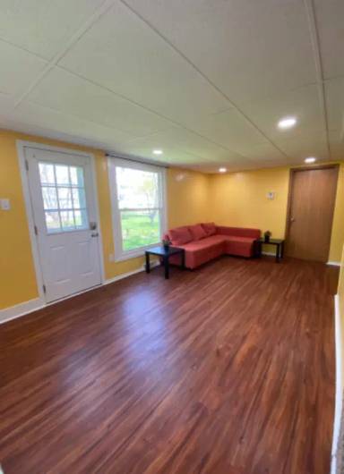 Main picture of 375 Water St
