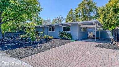 Main picture of 3715 Lindero Dr