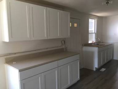 Main picture of 574 Salem Ave