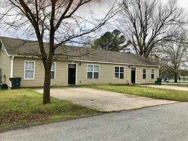 Main picture of 129 E Ella St