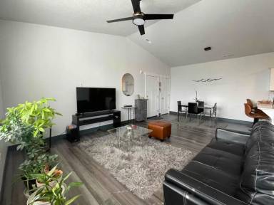 Main picture of 13525 S Poole Dr