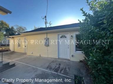 Main picture of 860 Harle Ave NW