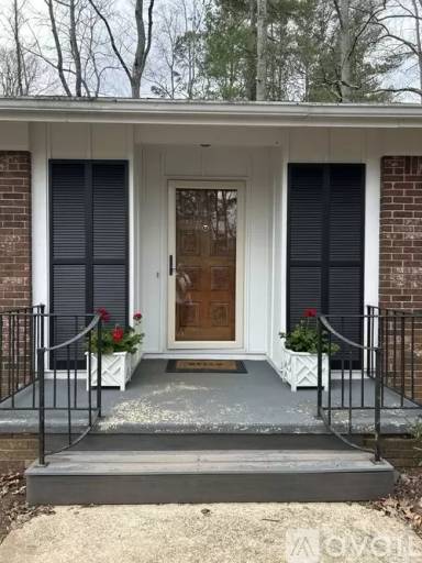 Main picture of 35 Ferncliff Dr