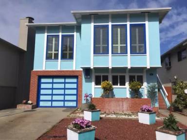 Main picture of 89 Lakeview Dr