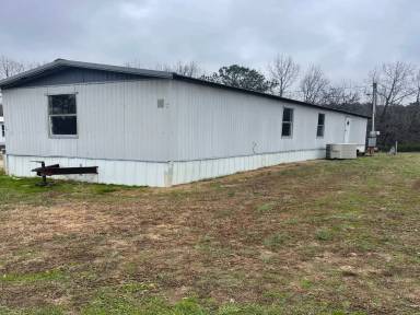Main picture of 115 Fowler Cir