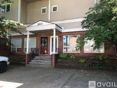 Main picture of 3611 Leavenworth Ct